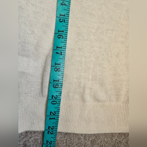 C WONDER wool Alpaca Blend Lightweight Cream Button-Up Women's Sweater. Medium - Picture 9 of 9